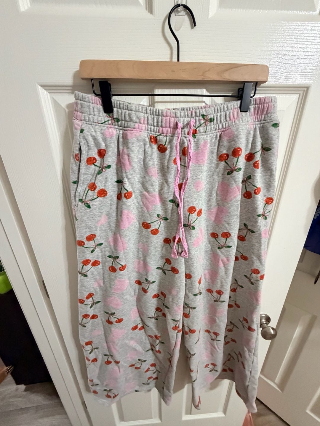 Zoe + Liv Cherry Heart Sweatshirt L And Pants XL Set 6