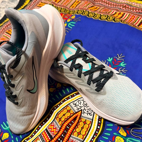 Nike Air Zoom Winflo 7 Running Shoes Gray Teal