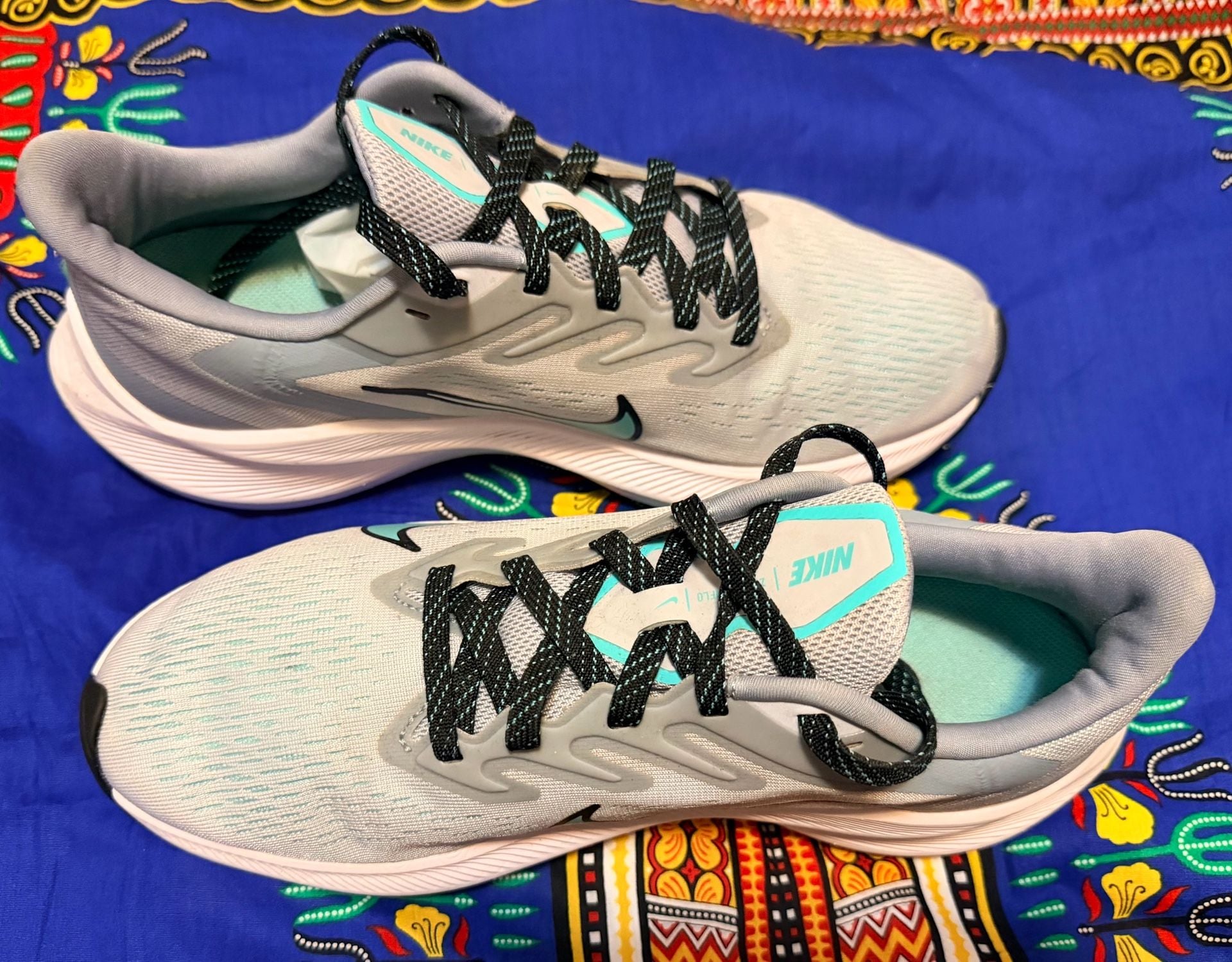 Nike Air Zoom Winflo 7 Running Shoes Gray Teal 5