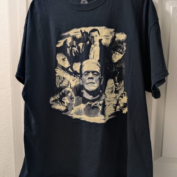 Universal Studios by Rock Rebel Universal Monsters T-Shirt Size XL Black