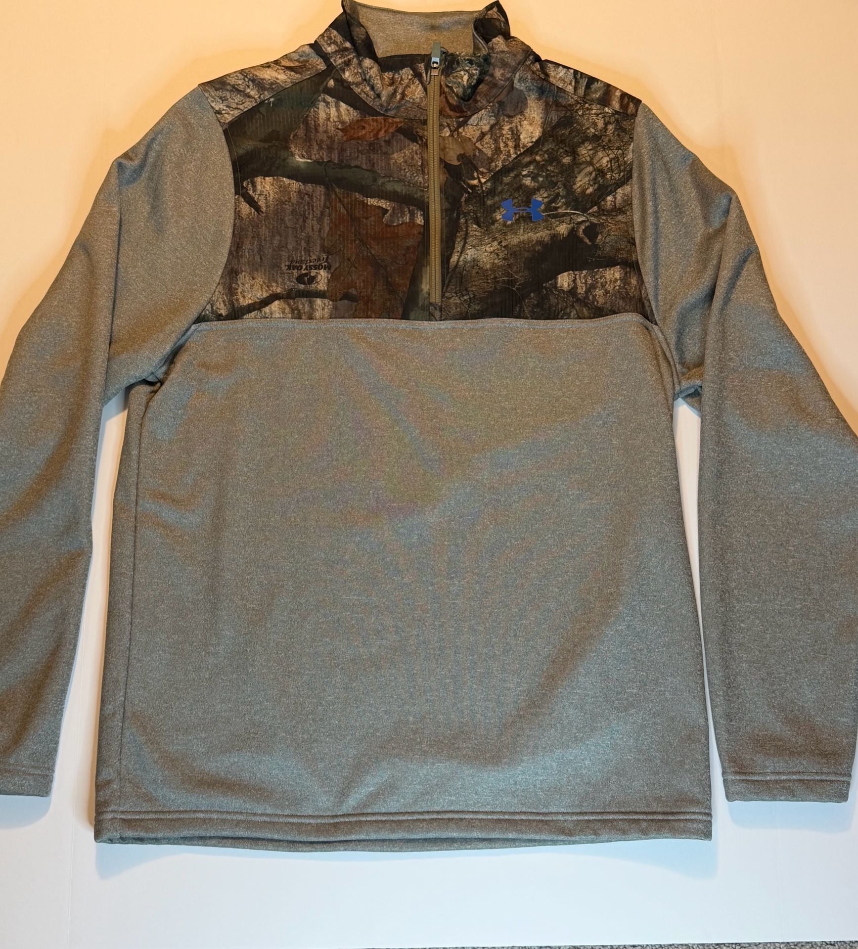 Under Armour 1/4 Zip Pullover Size MD Gray Mossy Oak Camo Hunting Shirt 2