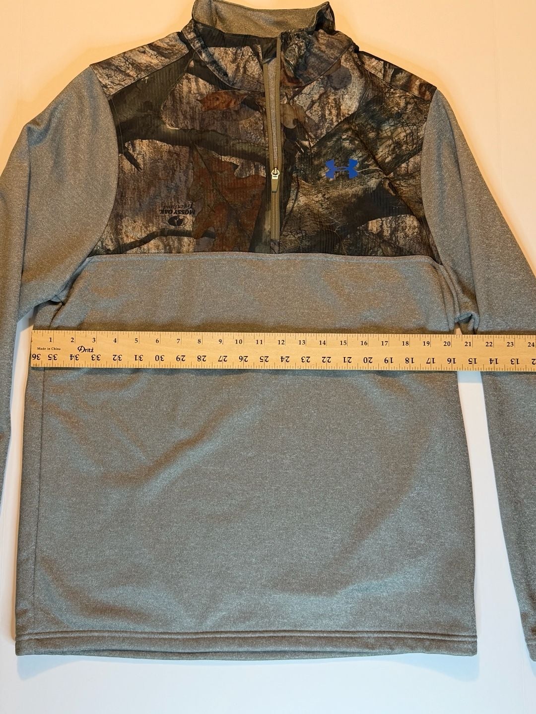 Under Armour 1/4 Zip Pullover Size MD Gray Mossy Oak Camo Hunting Shirt 6