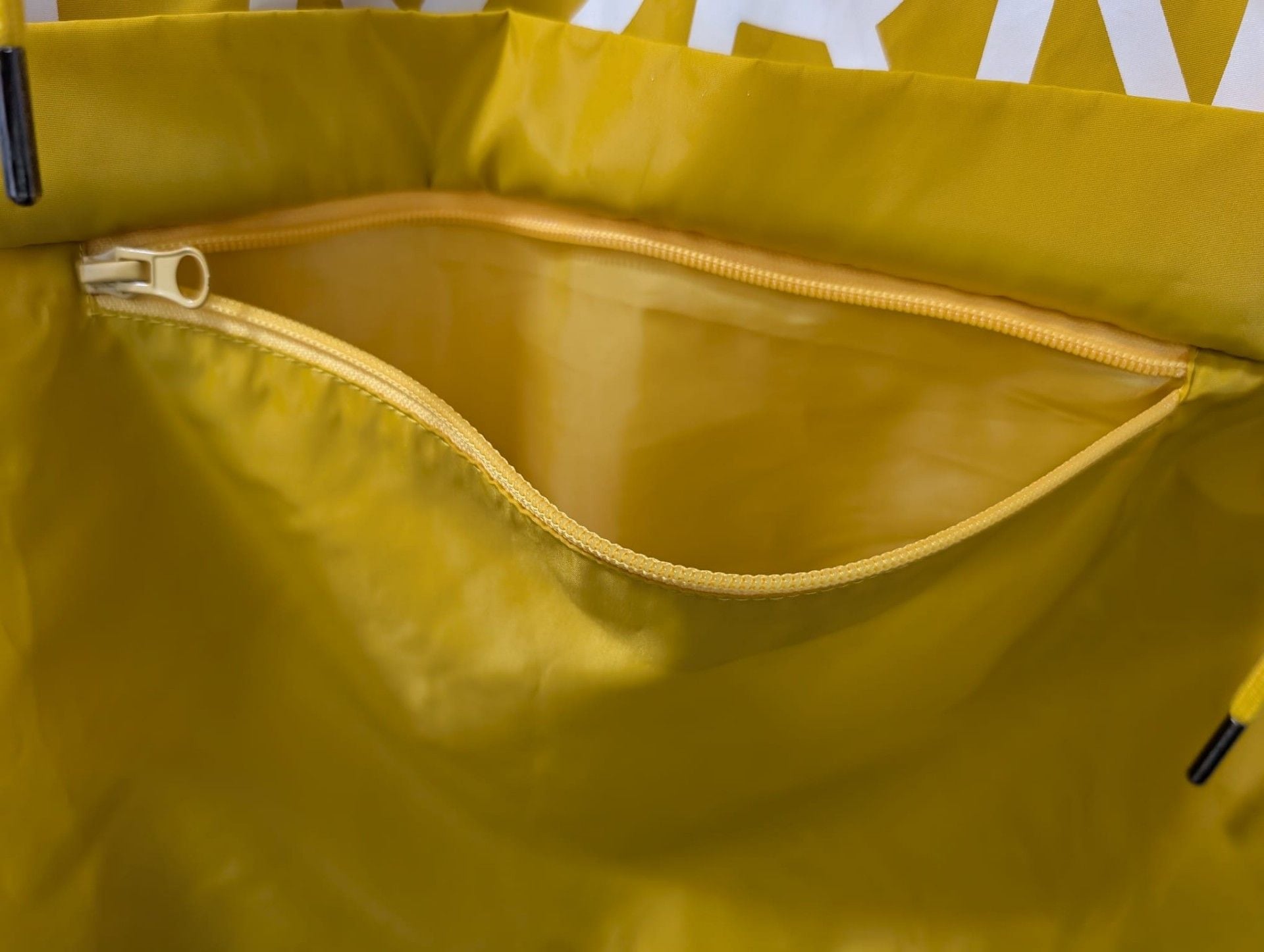 Born AGN Anorak Windbreaker Size Large Yellow Hooded Pullover Jacket 7