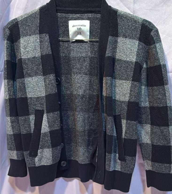 Abercrombie Kids Cardigan Size 5/6 Black Gray Plaid 2