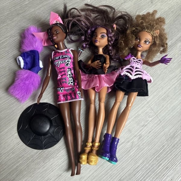 Monster High Clawdeen Wolf Doll Lot of 3 with Accessories