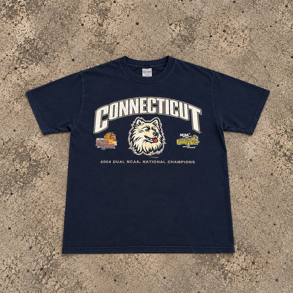 VTG Youth Connecticut 2004 Dual NCAA National Champions Final Four Tee Shirt 