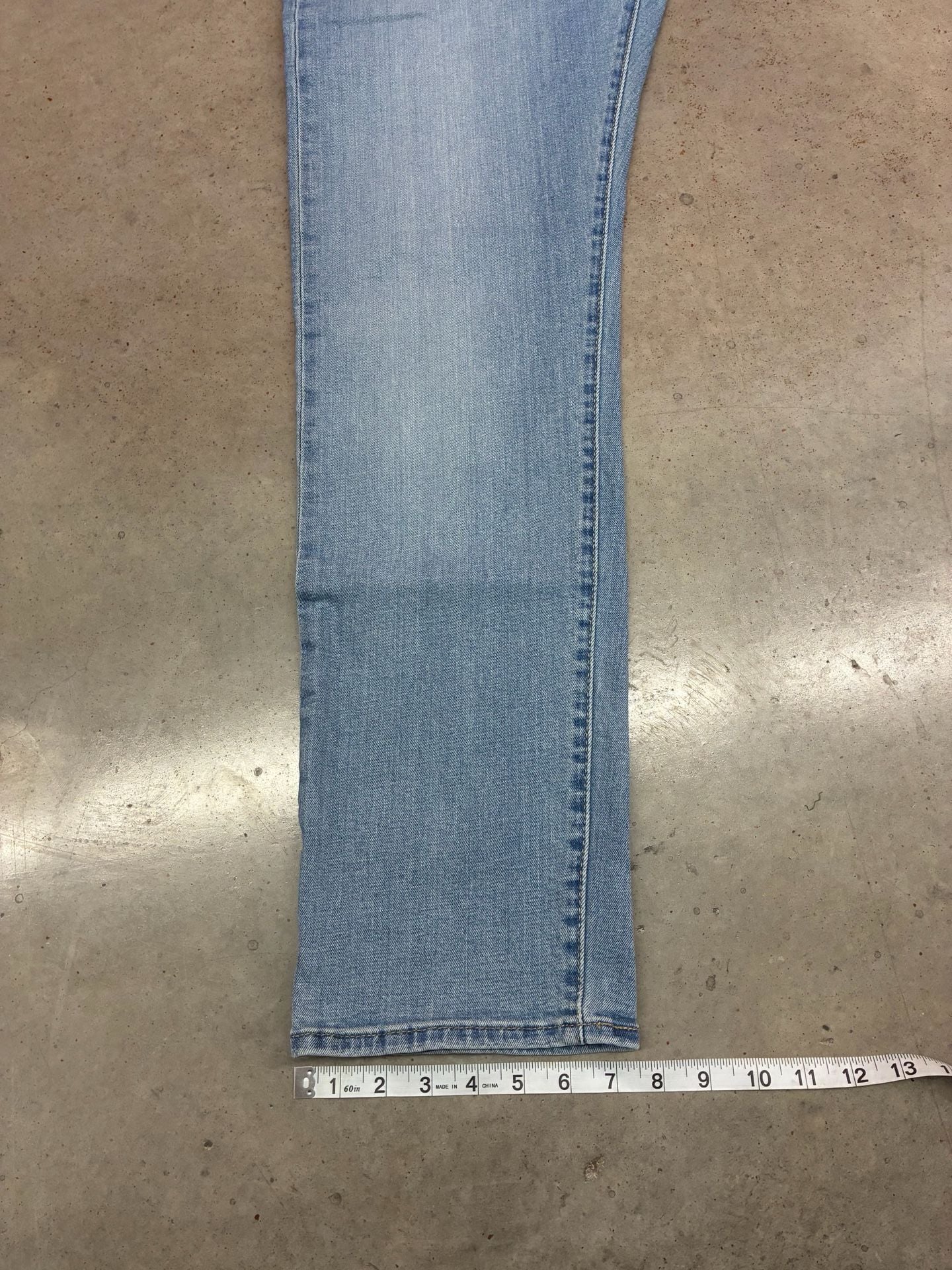 Levi's 501 Jeans W31 L32 Light Wash Denim Pants 8