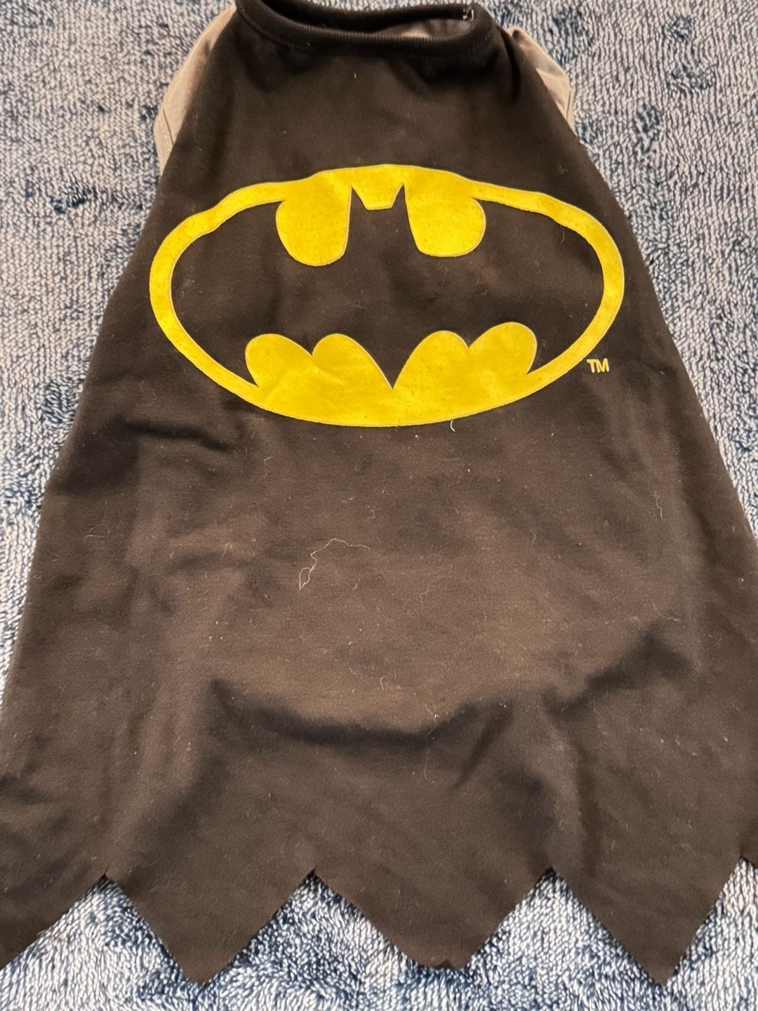 DC Comics Batman Cape Pet Costume Size M Brown Yellow Bat Logo 2