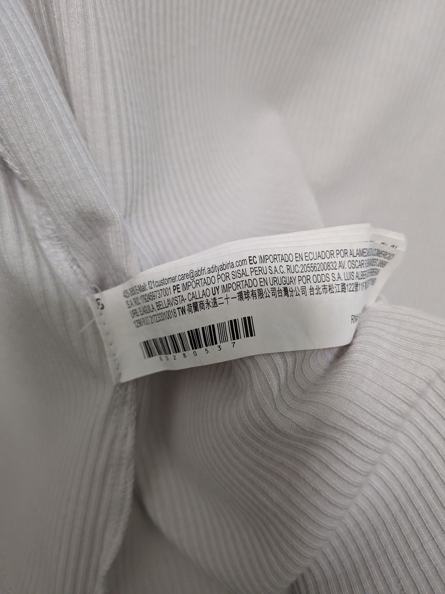 Forever 21 Ringer T-Shirt Size 1X White Ribbed V-Neck 8