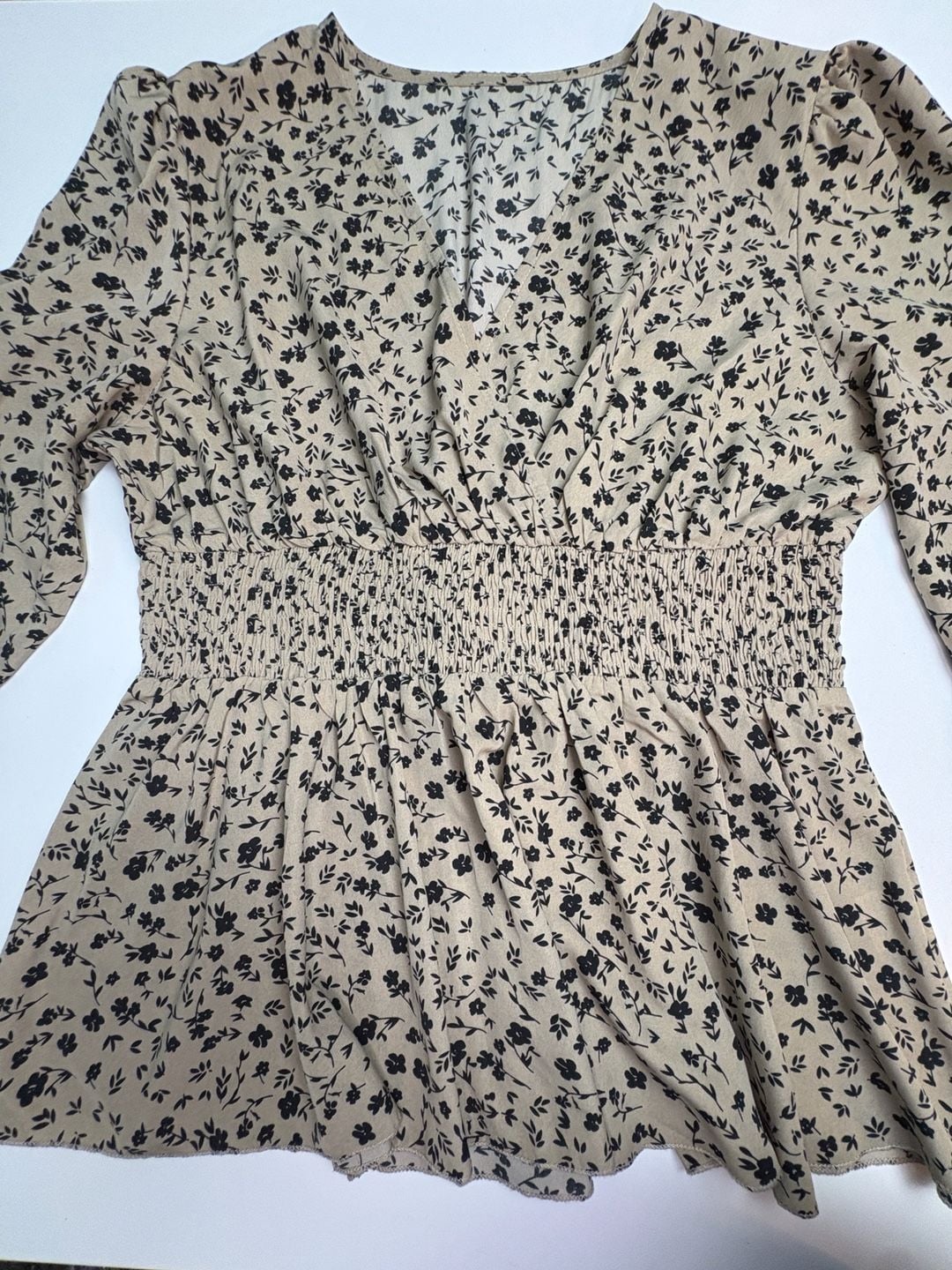 Womens Beige Black Floral Smocked Waist Peplum Blouse Puff Sleeve 2