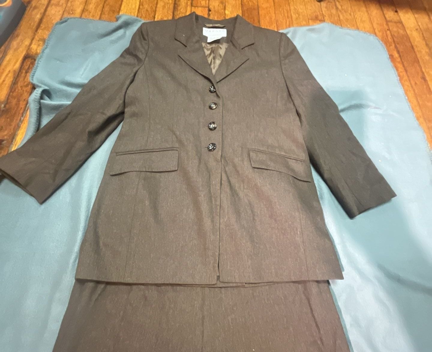 Valger Brown Wool Blazer and Pants Suit Set Size 12 3