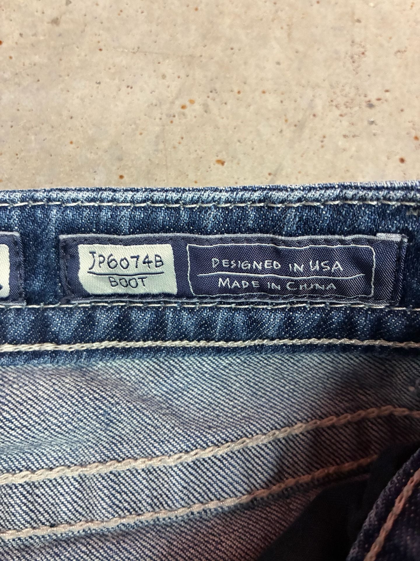 Miss Me Bootcut Jeans Size 31 Dark Wash Distressed 4