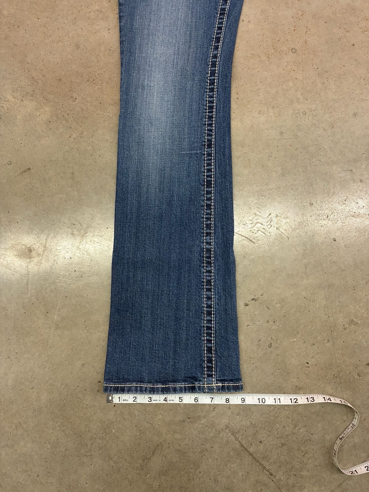 Miss Me Bootcut Jeans Size 31 Dark Wash Distressed 8