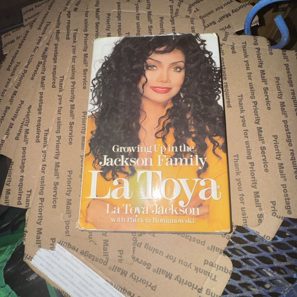 La Toya Jackson Growing Up in the Jackson Family Book