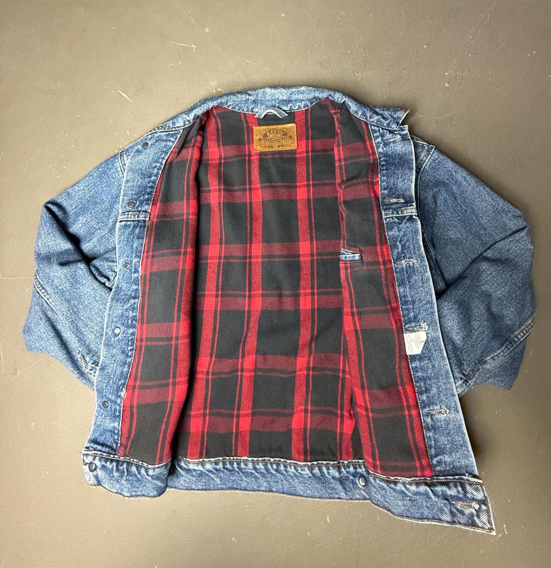 Levi's Vintage Plaid Lined Denim Trucker Jacket Size M Blue Jean Jacket 4
