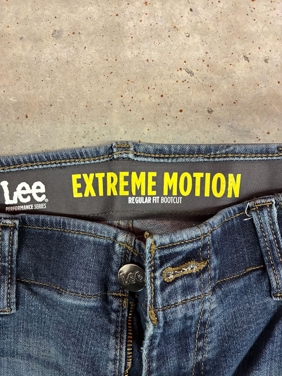 Lee Extreme Motion Regular Fit Bootcut Jeans Size 34x30 Blue Denim 5