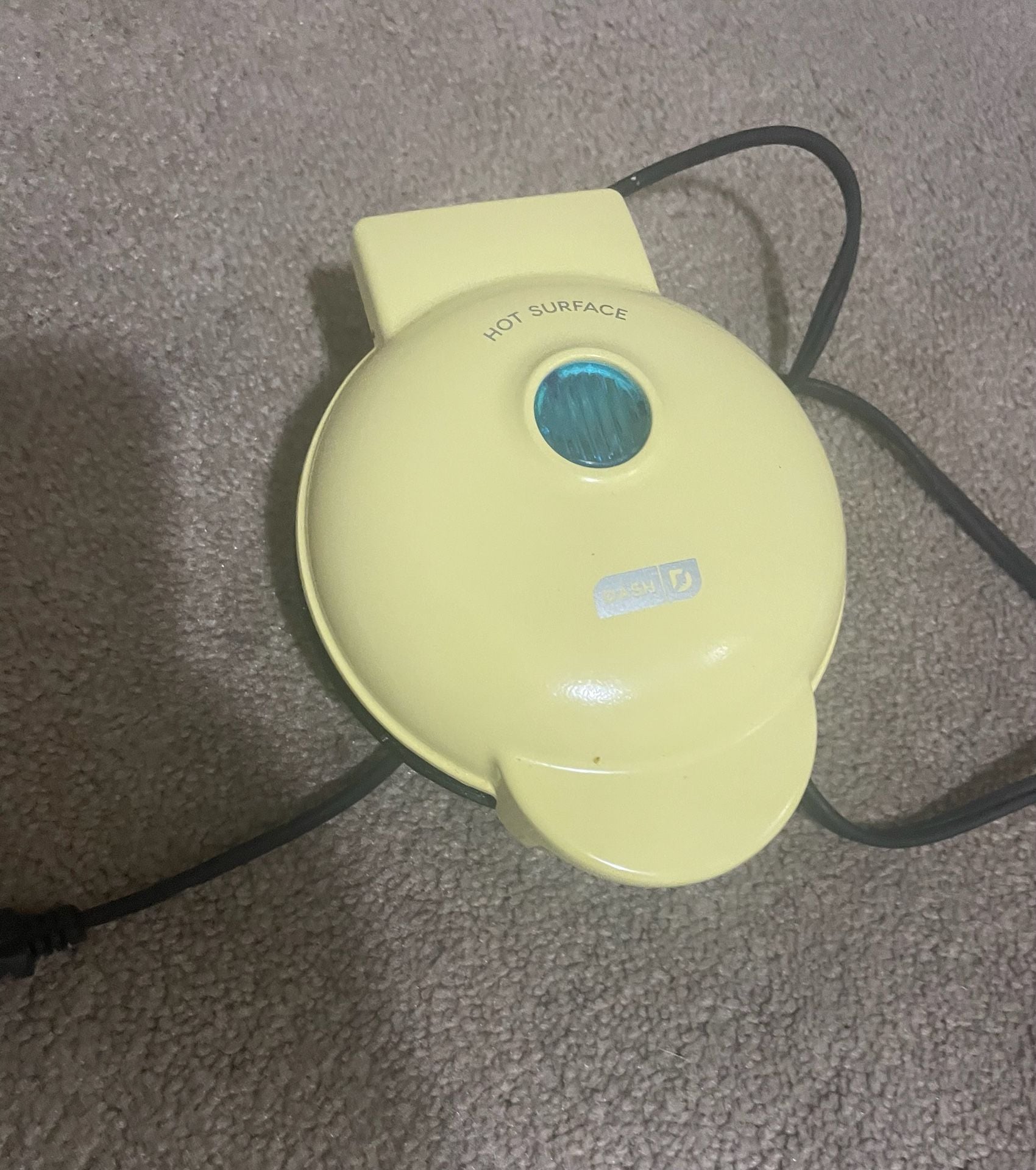 Dash x Sweethearts Mystery Mini Waffle Maker, 1