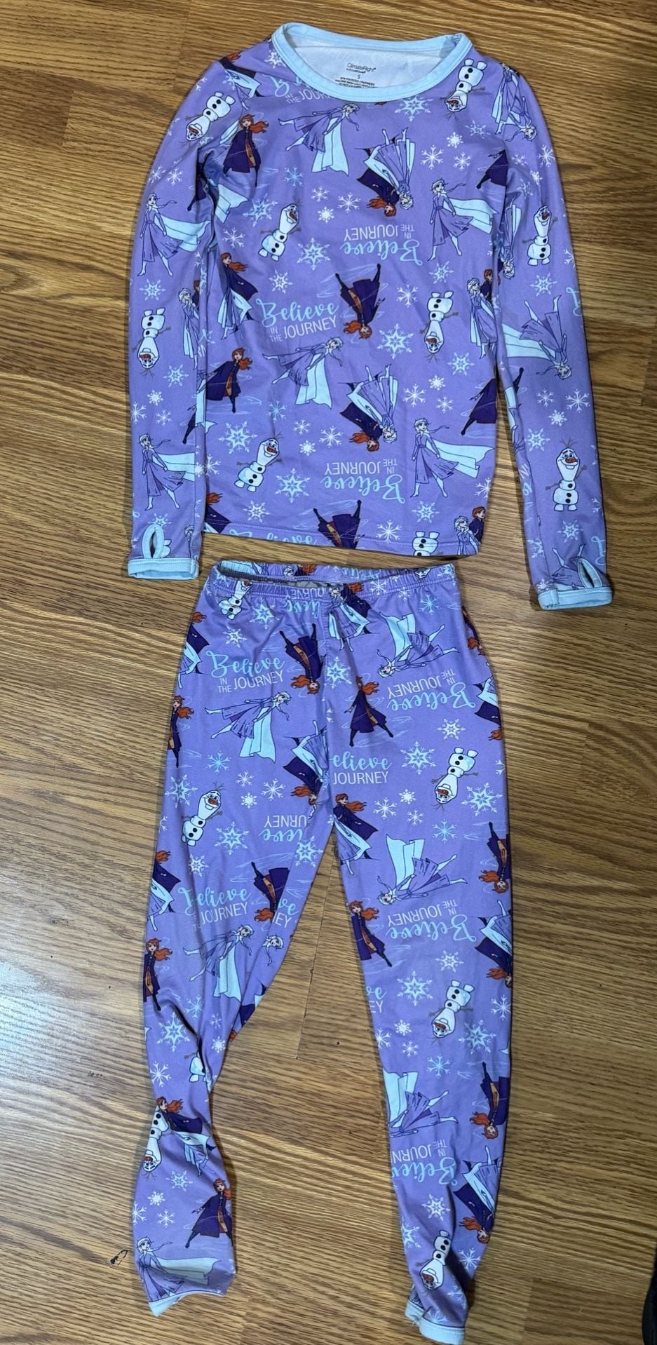 Disney's Frozen girl pjs 1