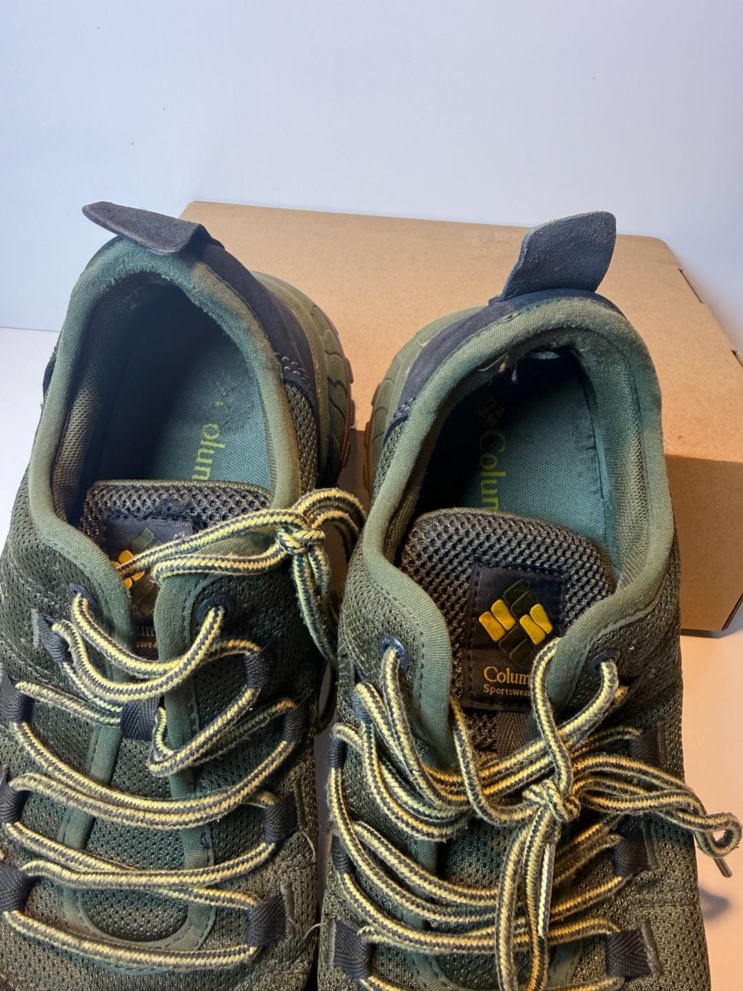 Columbia Fairbanks Low Size 10.5 Green Hiking Shoes 6