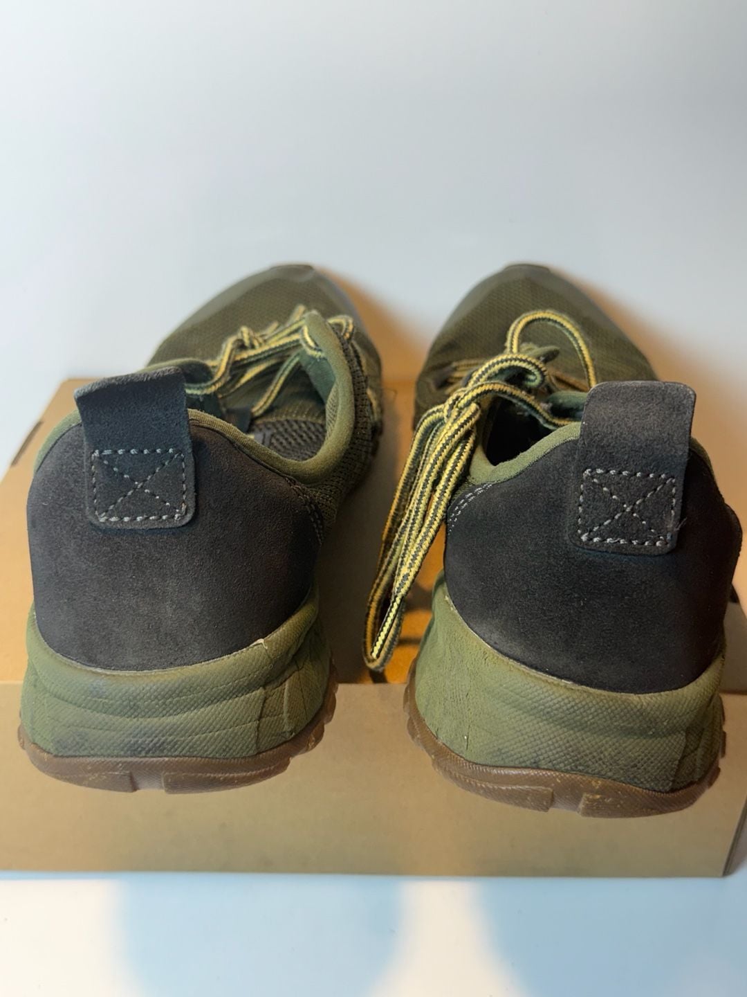 Columbia Fairbanks Low Size 10.5 Green Hiking Shoes 8