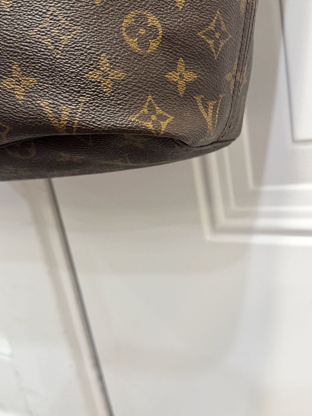 Louis Vuitton Monogram Neverfull MM Tote Bag 12