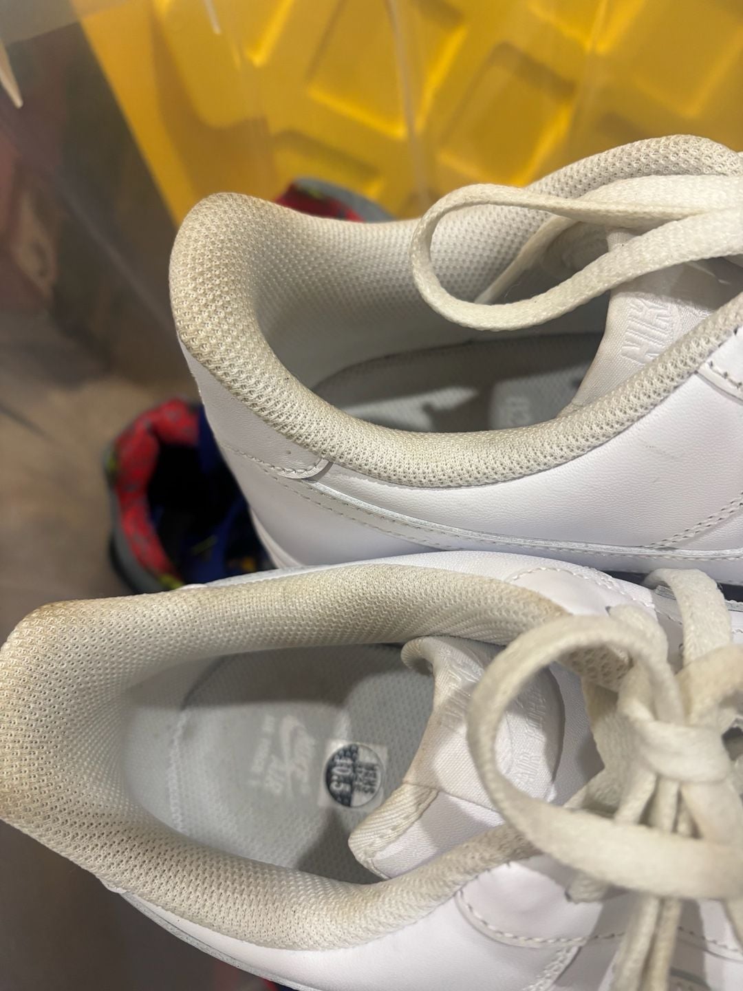 Nike Air Force 1 Low Triple White Sneakers
Size 10.5 6
