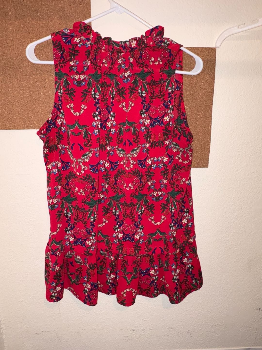 umgee Red Floral Sleeveless Ruffle Hem Blouse Top 4