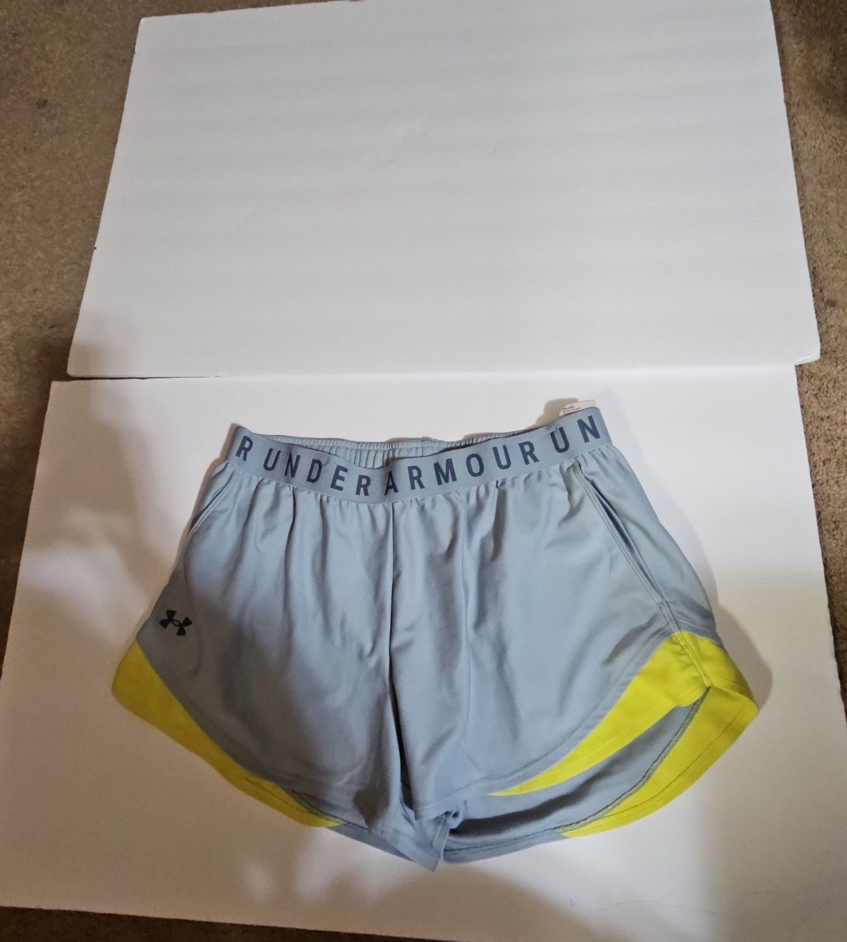 Under Armour Play Up Shorts 3.0 Size XL Gray Yellow Loose Fit Athletic 2