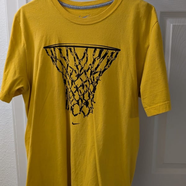 Nike Basketball Graphic T-Shirt Yellow