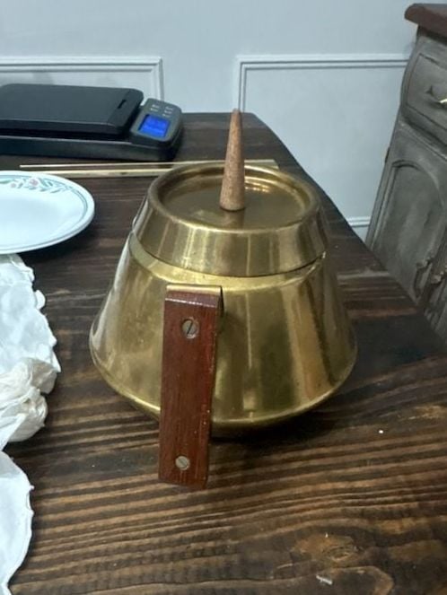Vintage Brass Teapot with Wooden Handle and Spout Tip 4