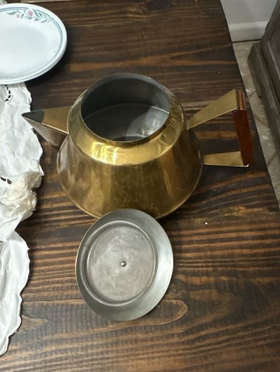 Vintage Brass Teapot with Wooden Handle and Spout Tip 3