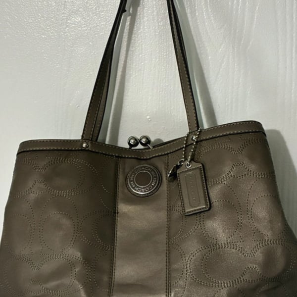 Coach Signature Stitched Kisslock Tote Bag Pewter Metallic