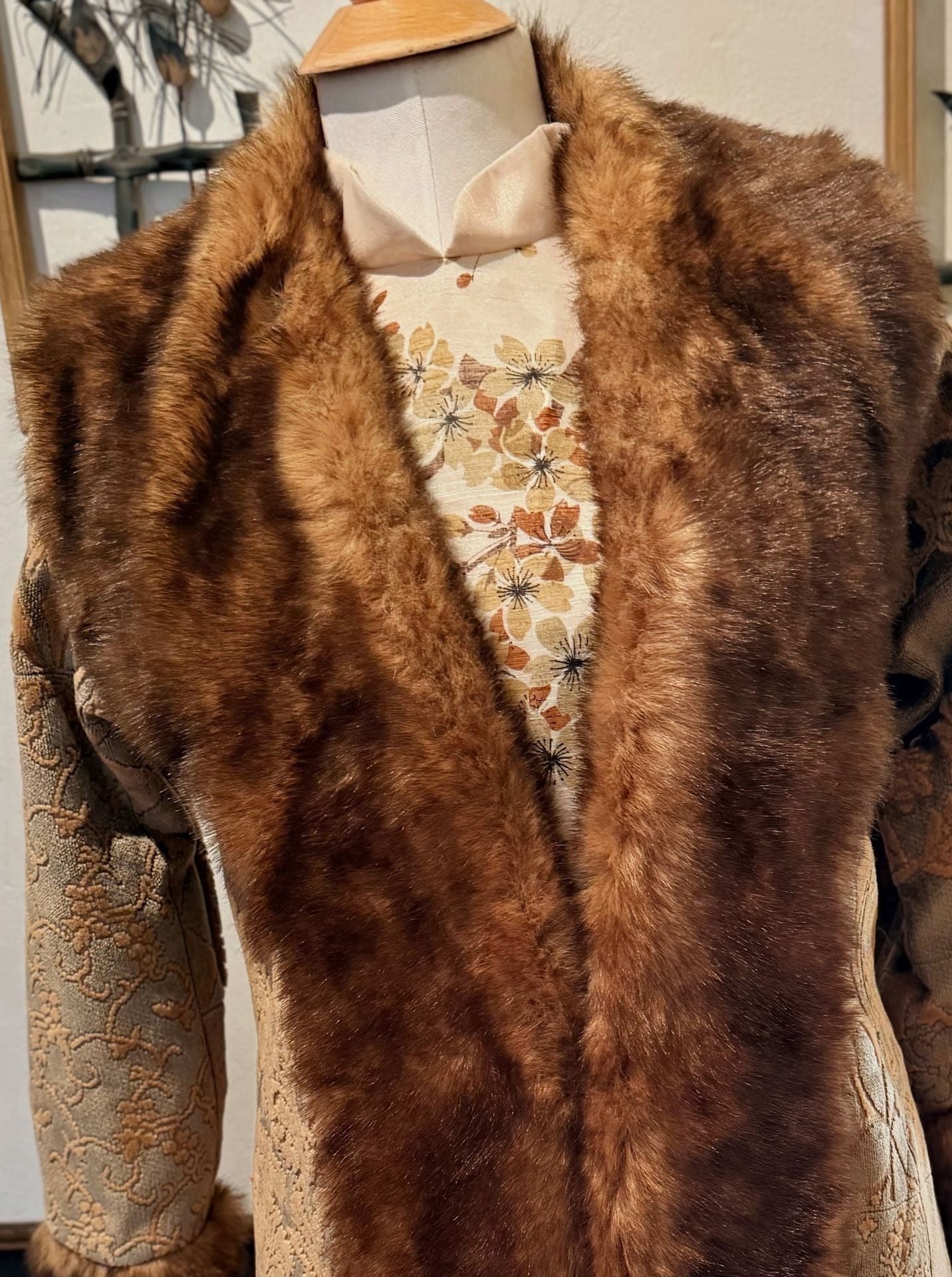 Penny Lane Vintage Faux Fur Coat with Jacquard Pattern and Fur Trim  Sz M Y2K Fairycore  25