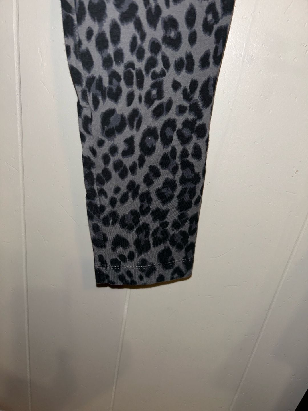 Unbranded Leopard Print Leggings Gray 3