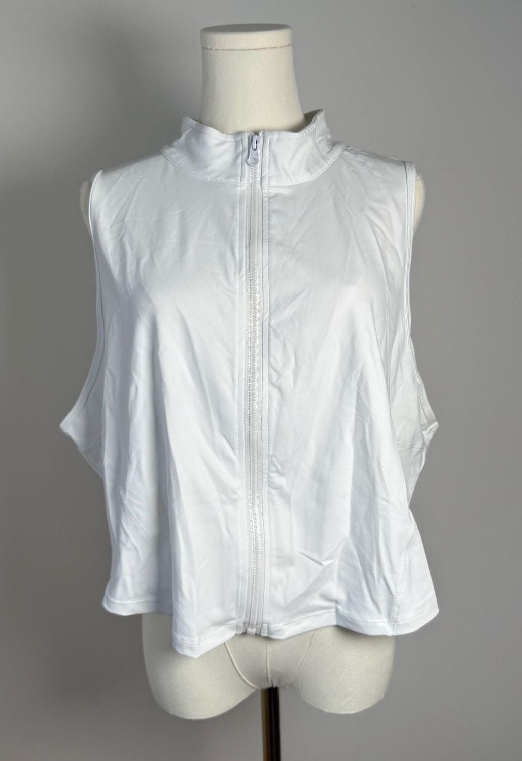 Halara Mock Neck Zip Front Sleeveless Cropped Tank Top White 4X 2