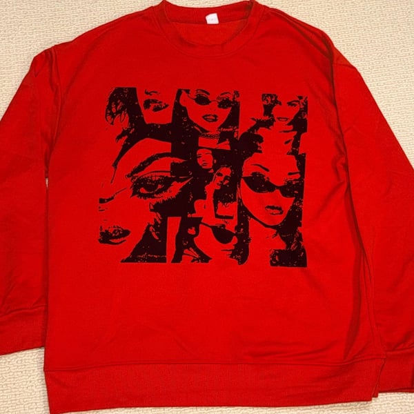 SINNERS PASSPORT Crewneck – THE CAST,