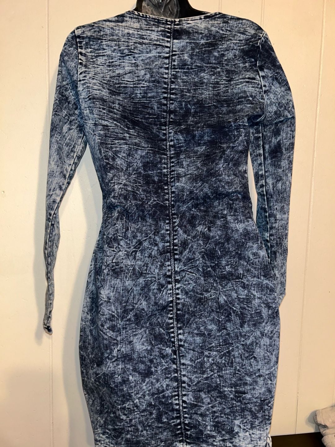 Unbranded Acid Wash Denim Dress with Zipper Detail Long Sleeve Mini Dress 3