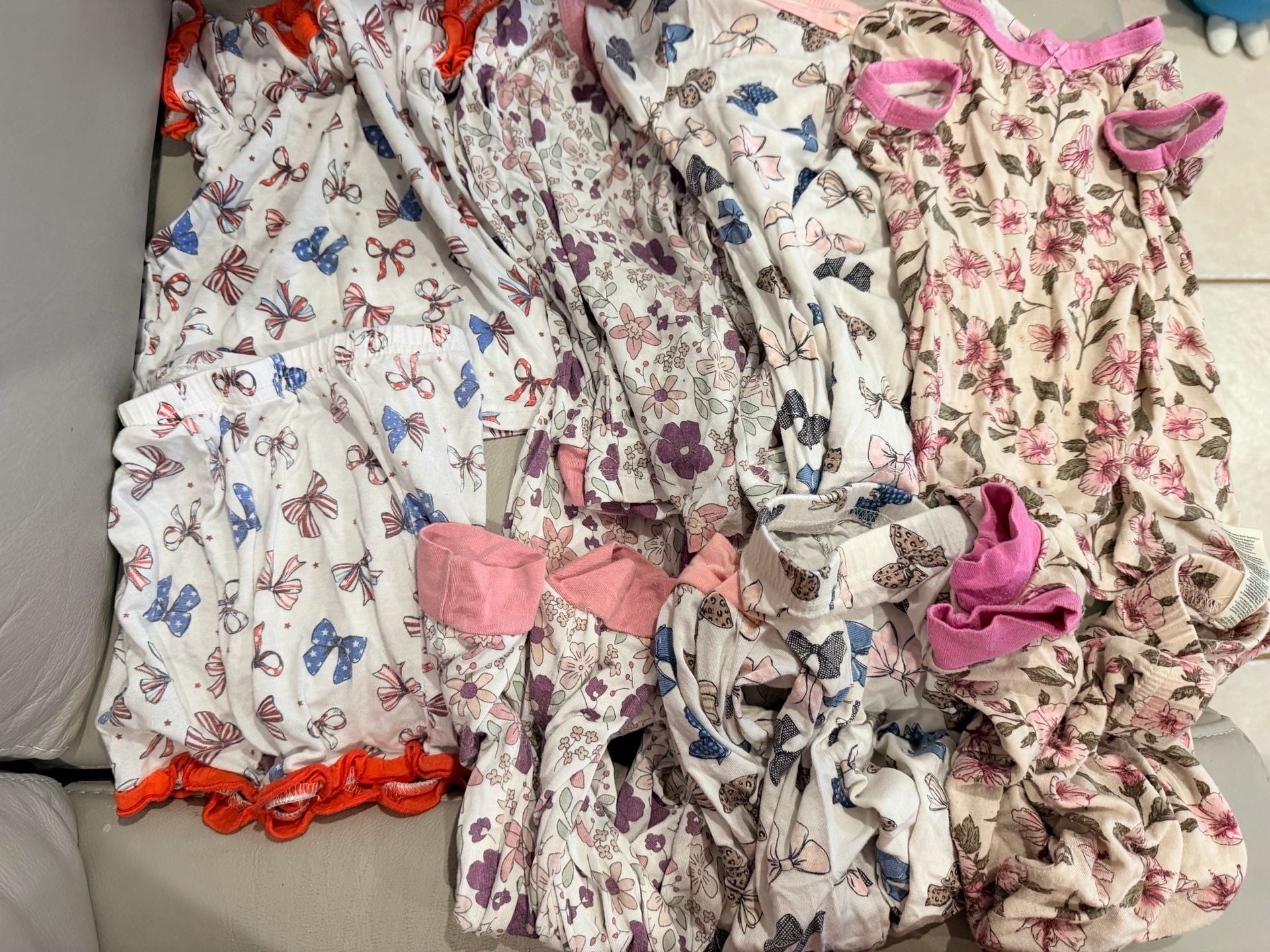 Milkberry Pajamas Size 24M Butterfly and Floral Bow Print Play Pajama Set Bundle 1