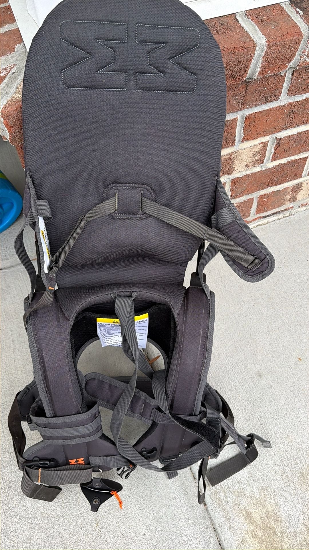 MiniMeis G4 Shoulder Carrier Gray Baby Carrier 1