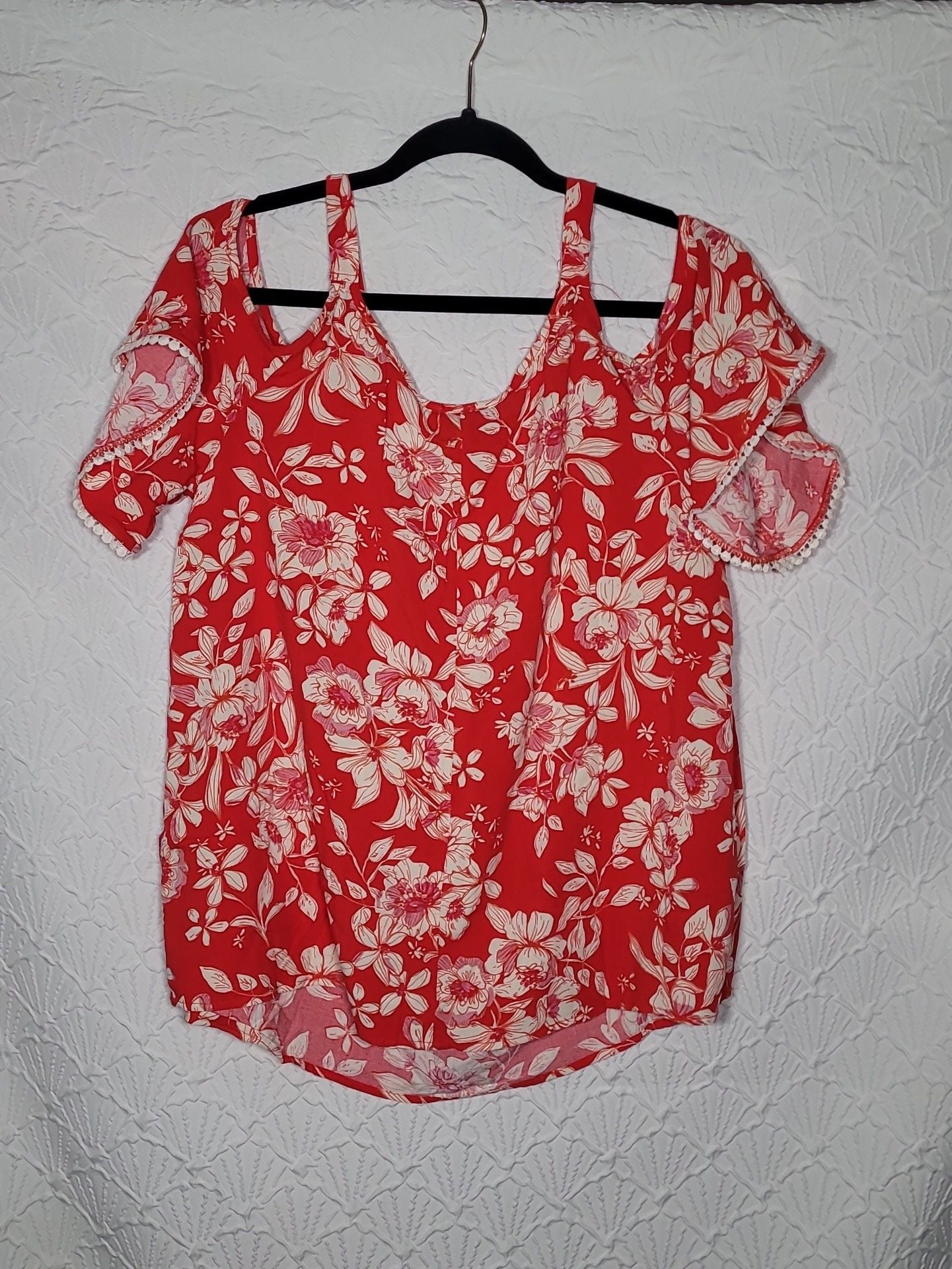 A.U.W. Lainy Floral Cold Shoulder Top Size 2X Red White Rayon Blouse 7