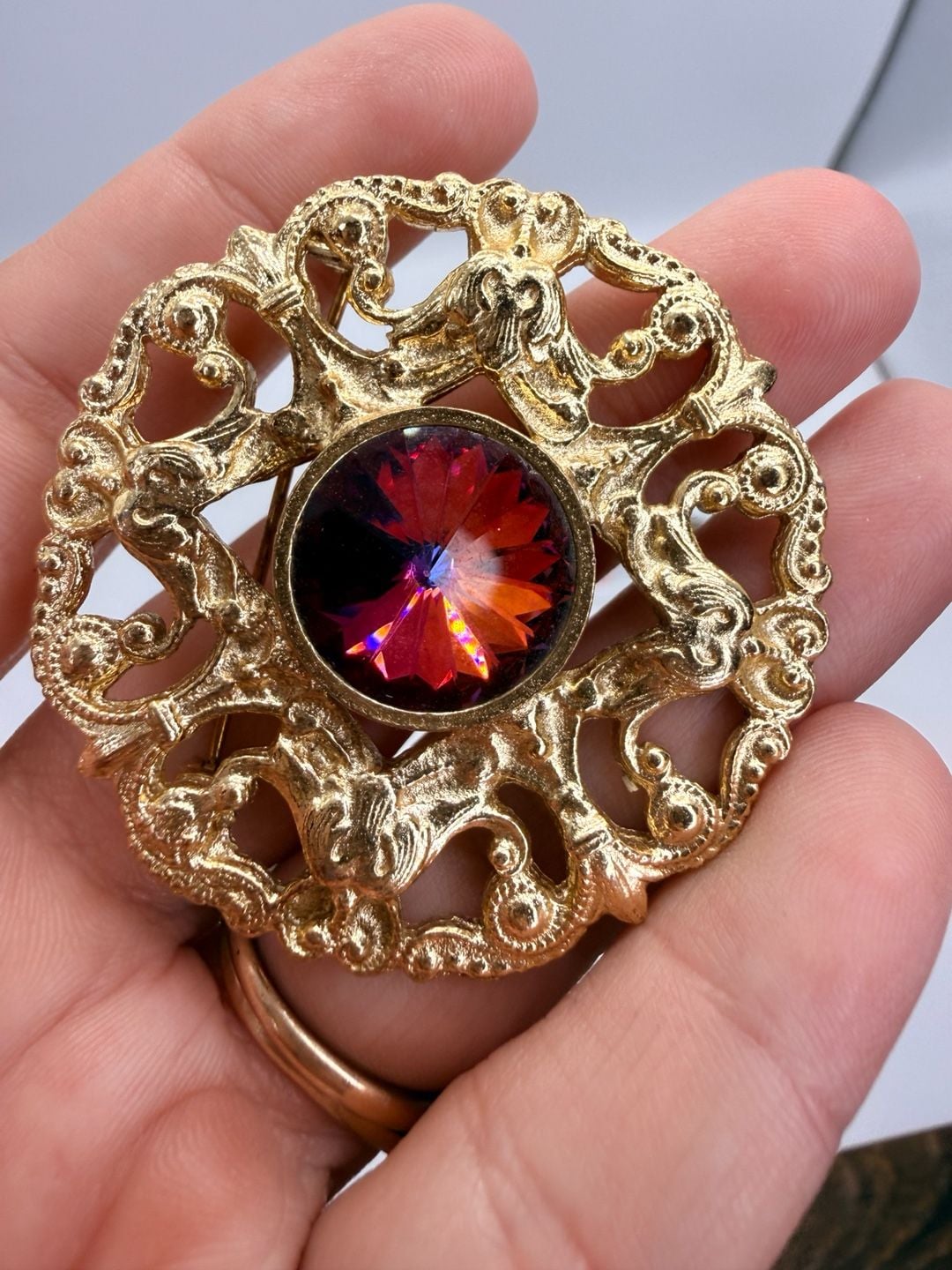 Vintage Gold Tone Watermelon AB Rivoli Crystal Brooch 2