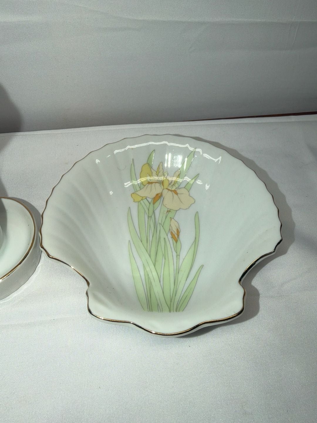 Cameron Japan Iris Butterfly Porcelain Toothbrush Holder & Dish Set 2