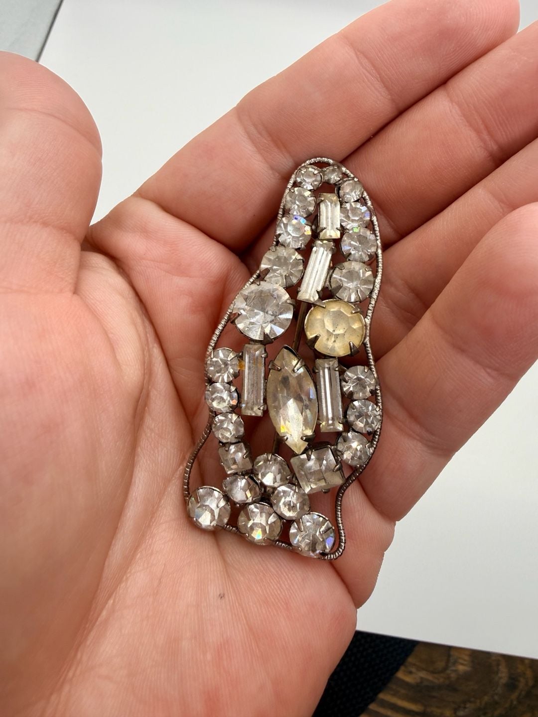 Vintage Art Deco Clear Rhinestone Fur Clip Brooch 2