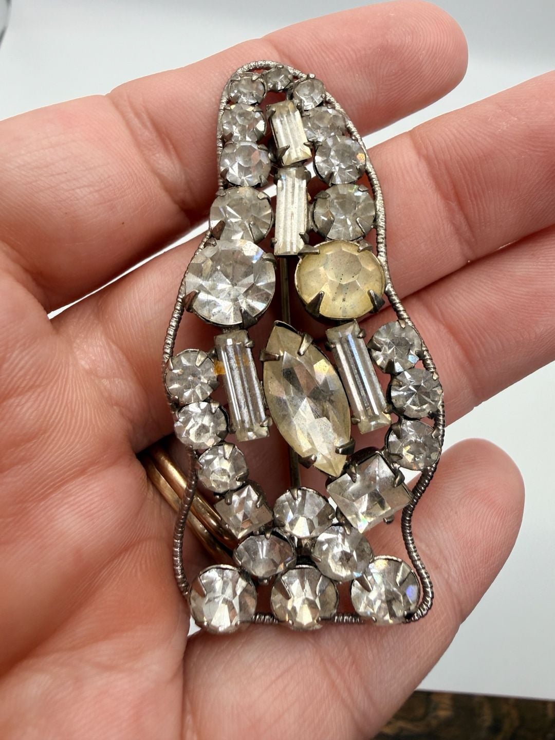 Vintage Art Deco Clear Rhinestone Fur Clip Brooch 3