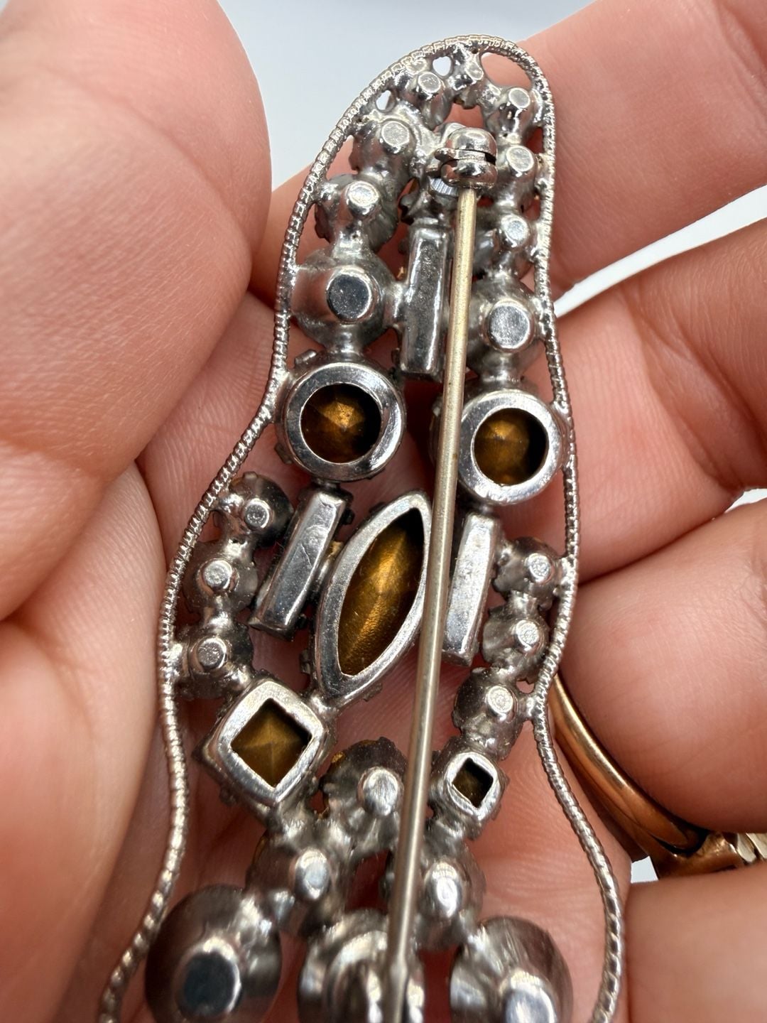 Vintage Art Deco Clear Rhinestone Fur Clip Brooch 4