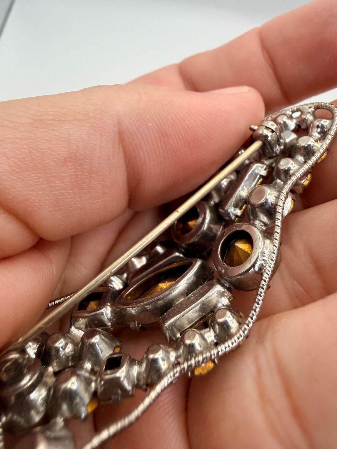 Vintage Art Deco Clear Rhinestone Fur Clip Brooch 5