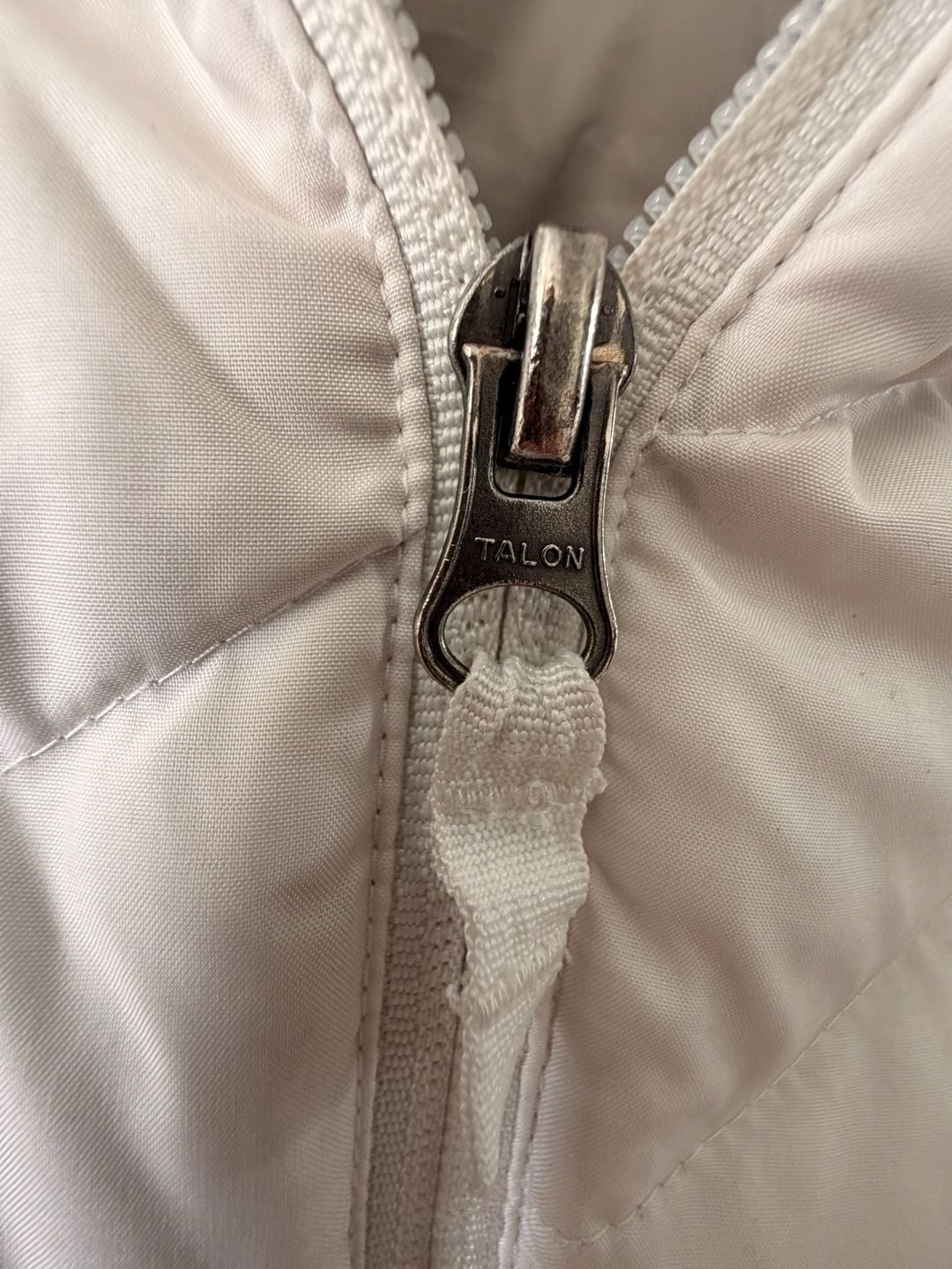Eddie Bauer White Quilted Hooded Puffer Winter Jacket Women's Large 12