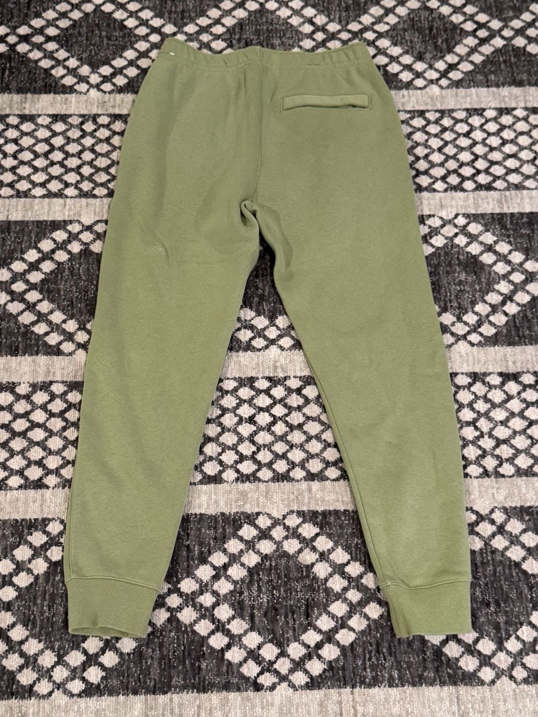 Nike Sportswear Club Fleece Alligator Green Joggers Size S 3