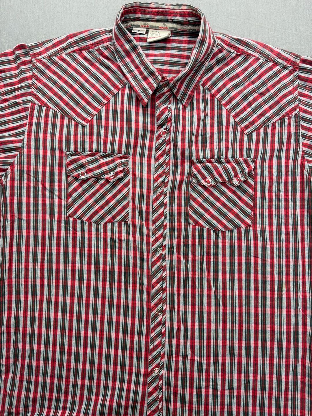 Airwalk Western Shirt Size M Red Plaid Pearl Snap Short Sleeve 3