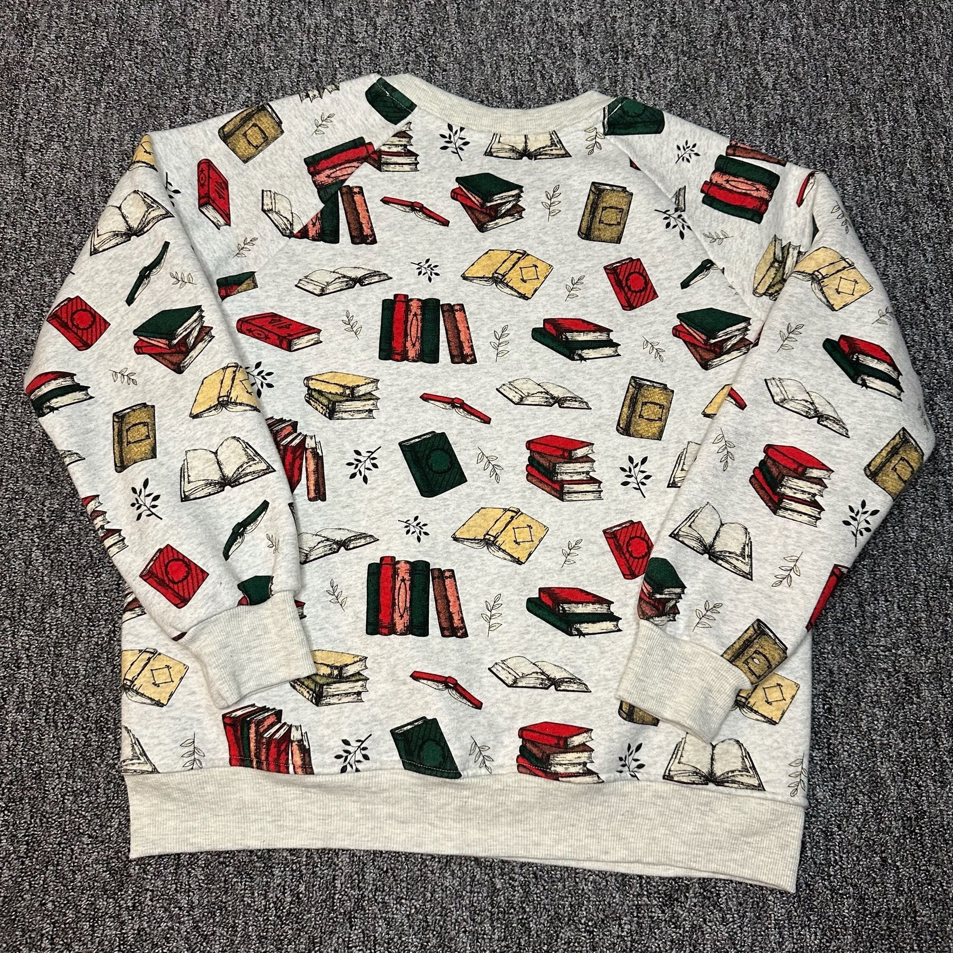 Book Lover Print Pullover Gray  Sweatshirt Fantasy Bookworm Academia  12